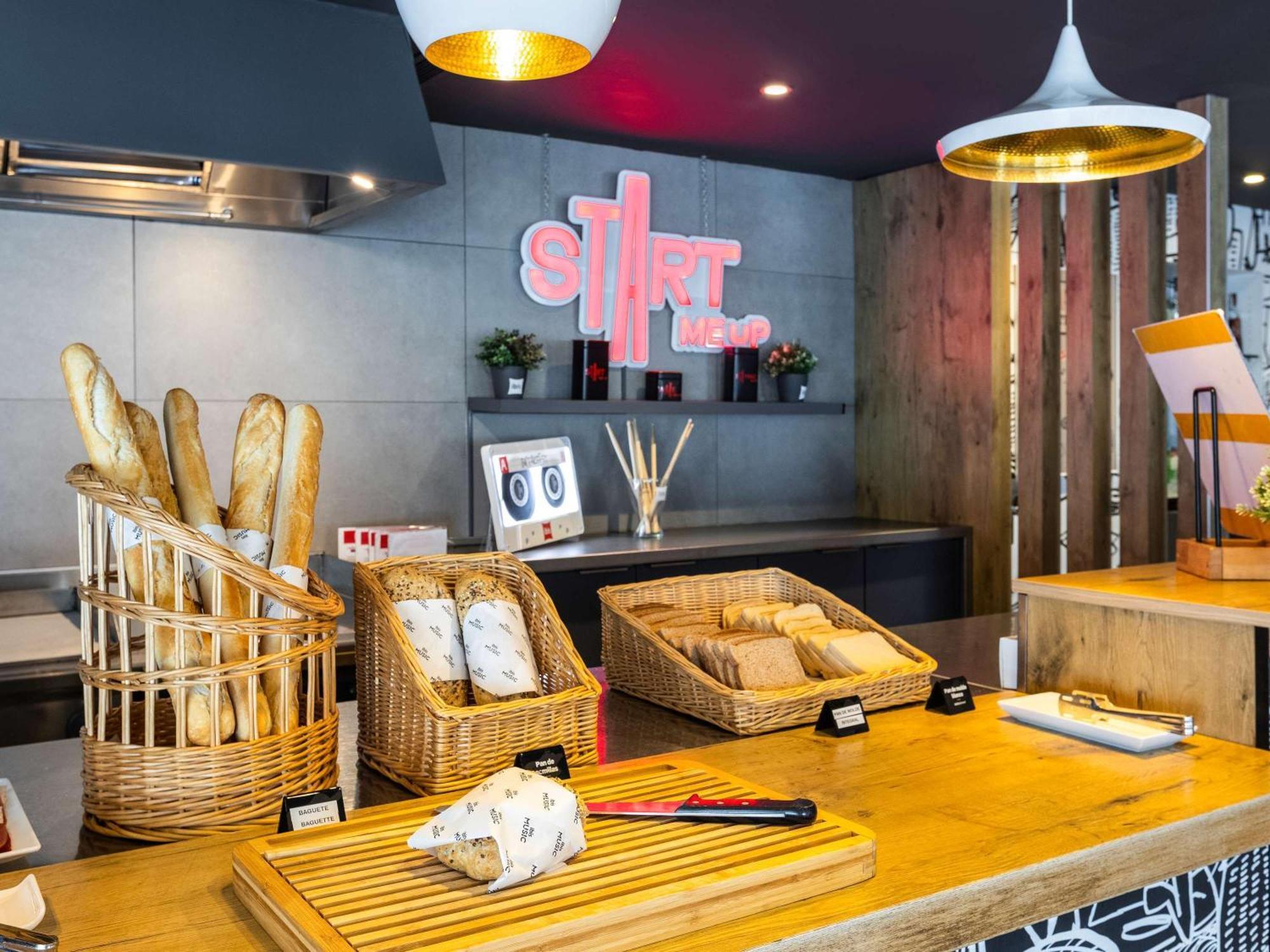 Ibis Bilbao Barakaldo Exterior foto